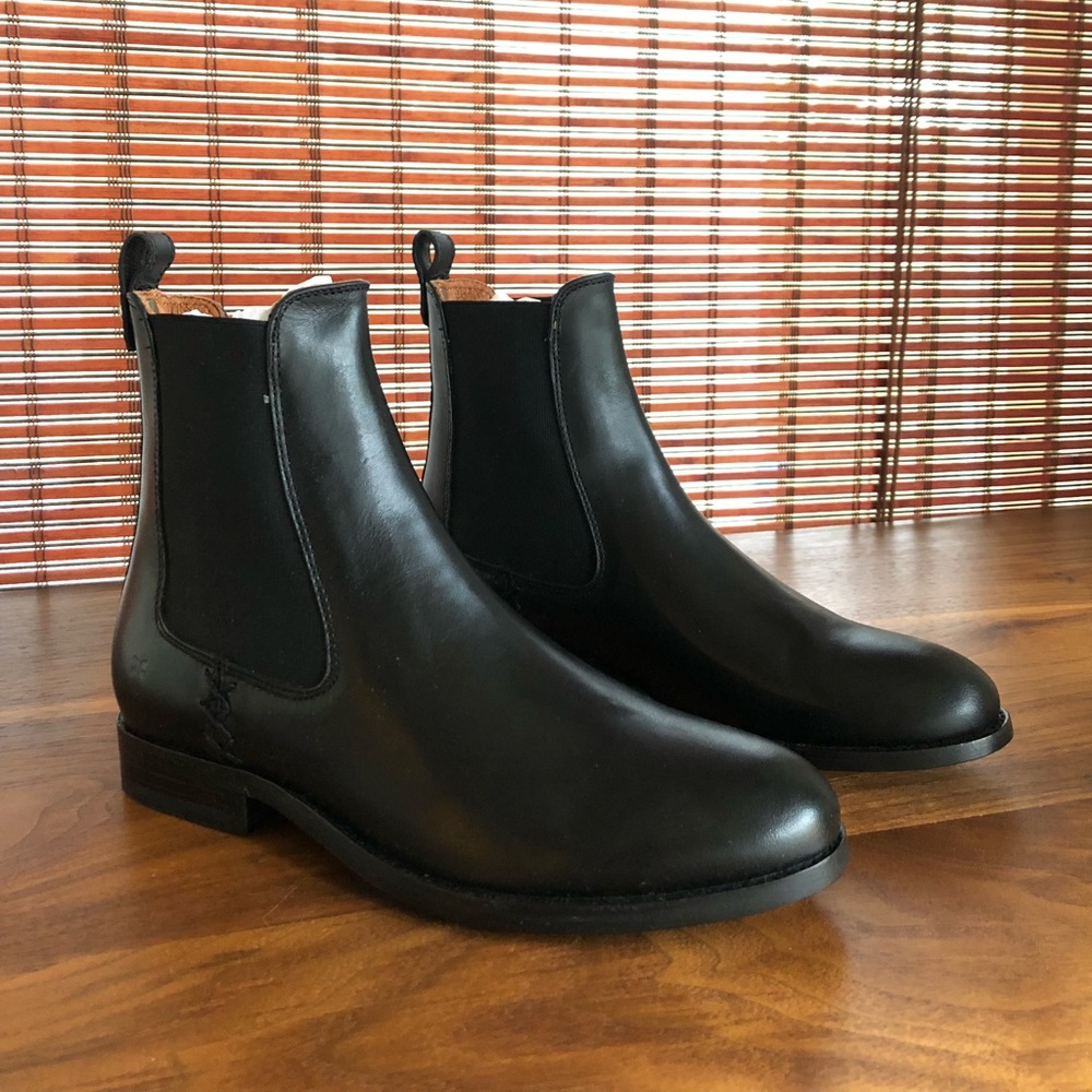 Melissa Chelsea Boots by Frye